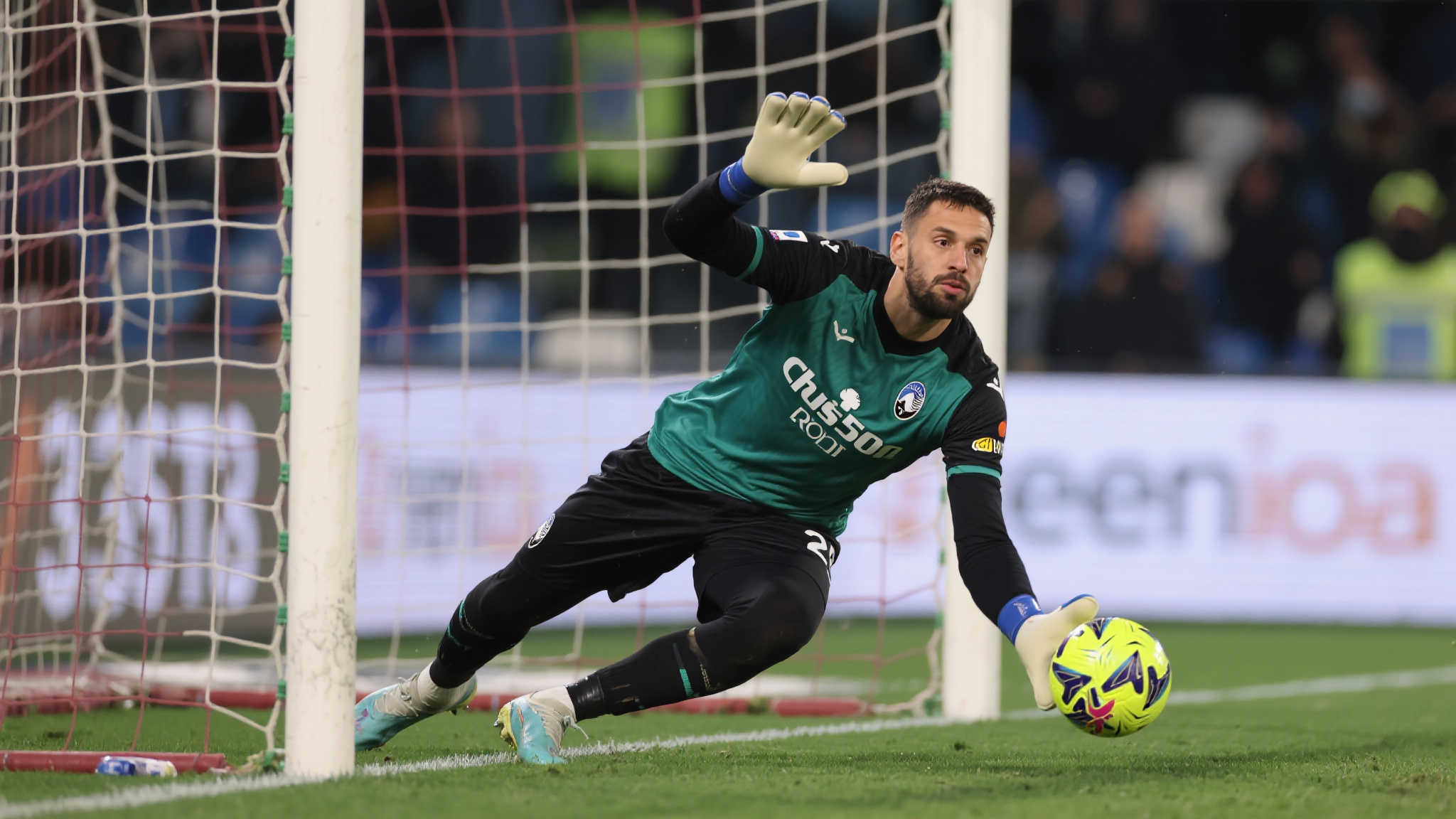 作为联赛中的技术型门将之一，阿莱西奥·克拉尼奥凭借